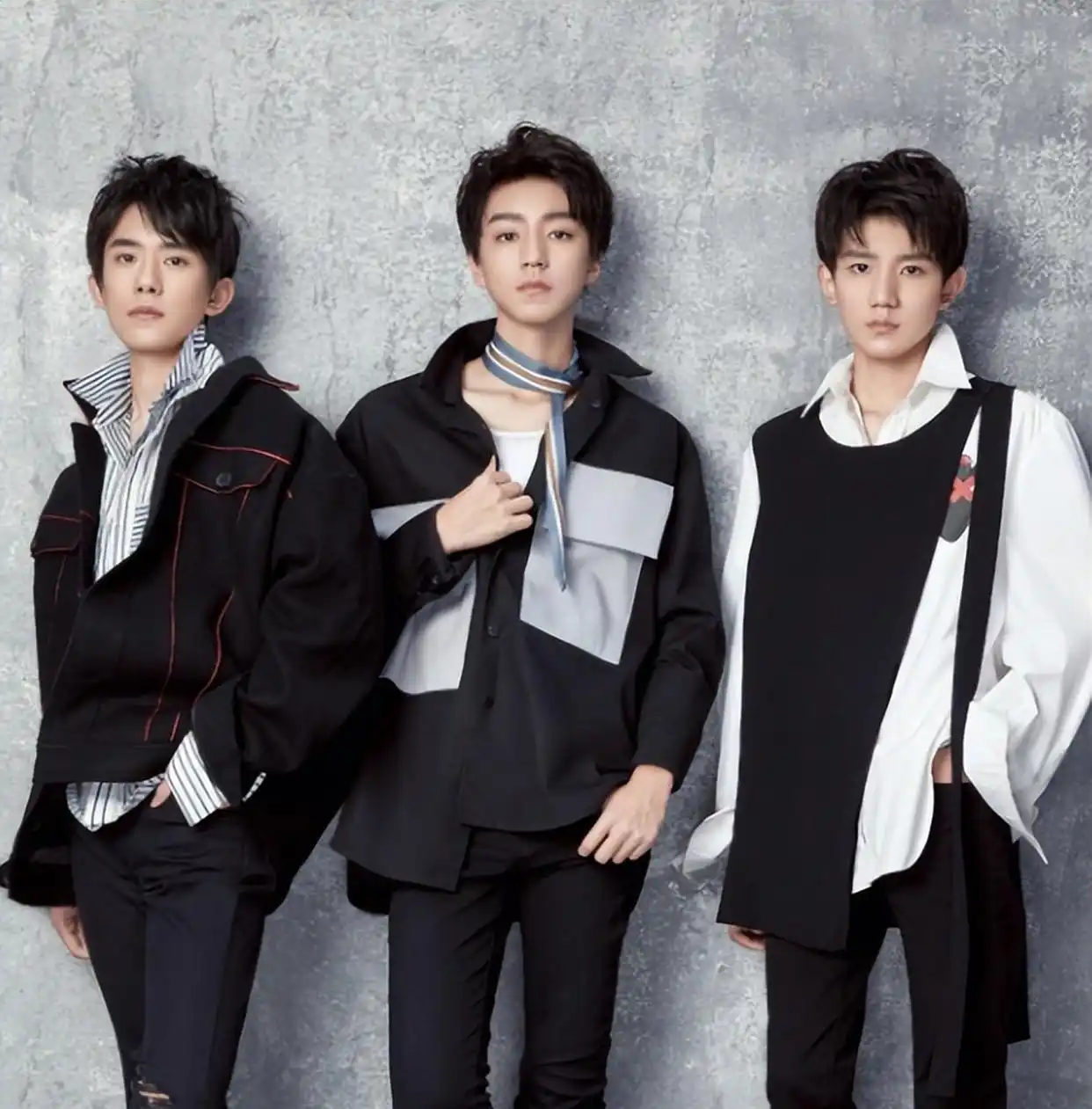 明星火了会被同学报黑料嘛,_易烊千玺 逆袭 娱乐圈