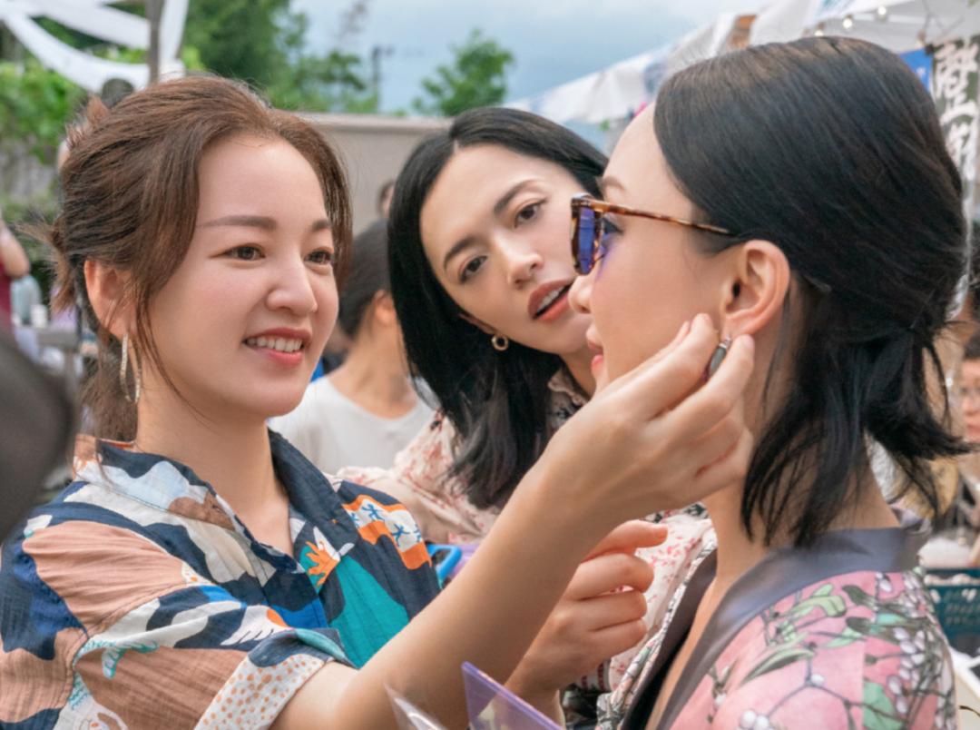 现在女明星_周迅离婚后生活_周迅参加综艺节目现状