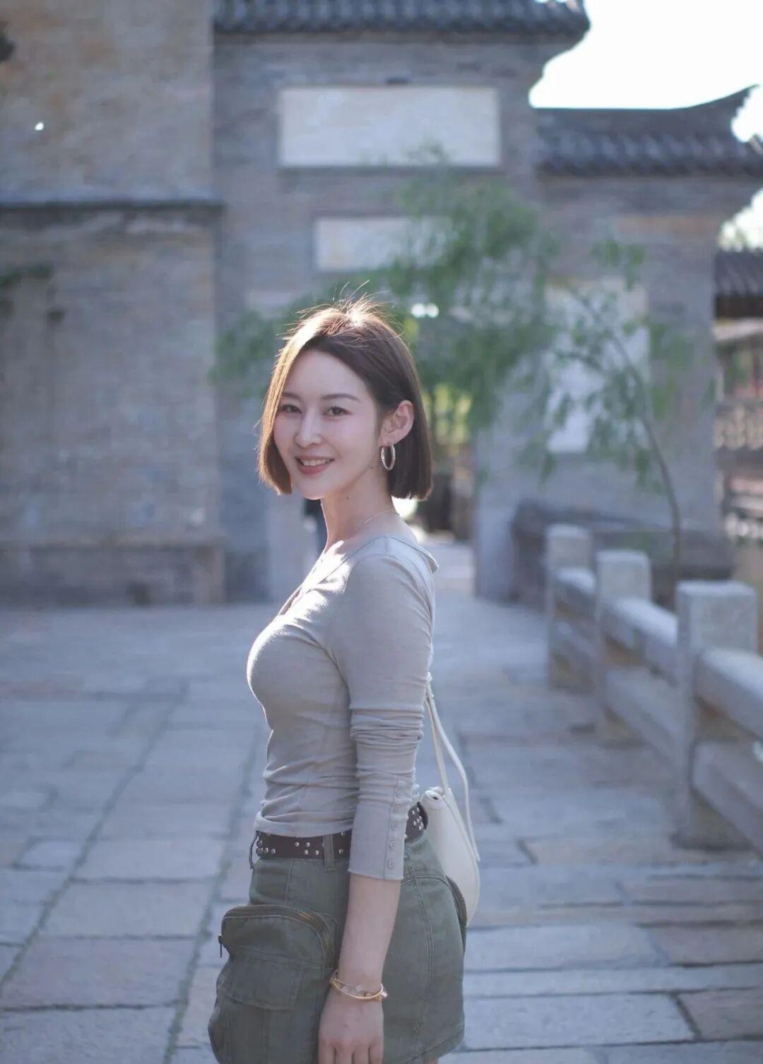 100种姿势摆拍双人_新手拍照技巧_户外拍照姿势
